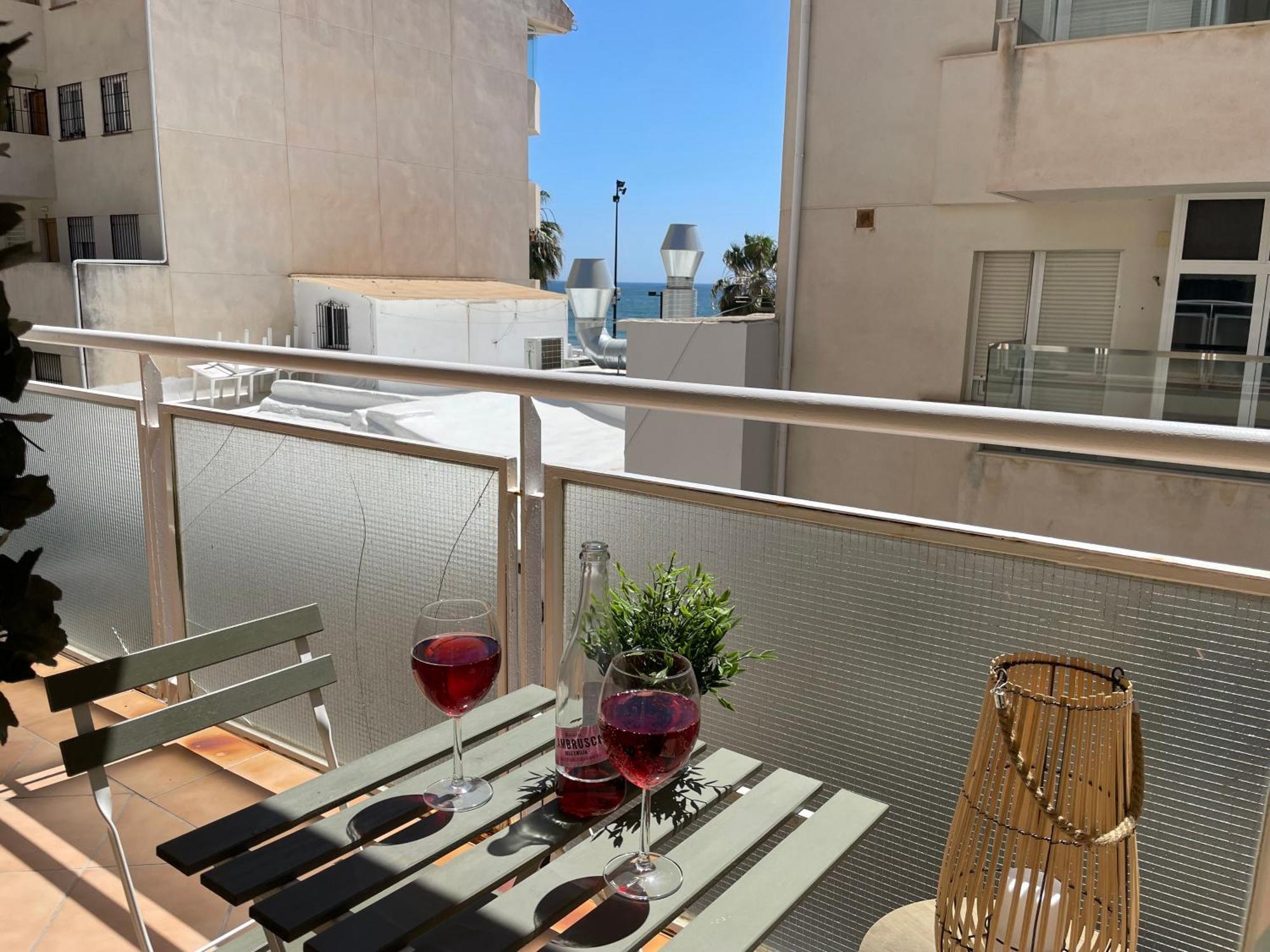 Fuengirola Beach Apartment By Stay Belonio Exterior foto